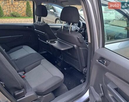 Серый Опель Зафира, объемом двигателя 1.9 л и пробегом 278 тыс. км за 4500 $, фото 37 на Automoto.ua