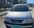 Серый Опель Зафира, объемом двигателя 2.2 л и пробегом 320 тыс. км за 2200 $, фото 1 на Automoto.ua