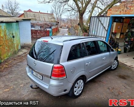 Серый Опель Зафира, объемом двигателя 1.8 л и пробегом 328 тыс. км за 4200 $, фото 5 на Automoto.ua