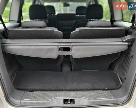 Сірий Опель Зафіра, об'ємом двигуна 1.8 л та пробігом 192 тис. км за 5700 $, фото 58 на Automoto.ua