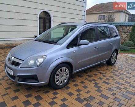 Серый Опель Зафира, объемом двигателя 1.9 л и пробегом 278 тыс. км за 4500 $, фото 19 на Automoto.ua