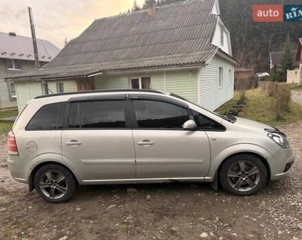 Серый Опель Зафира, объемом двигателя 1.91 л и пробегом 225 тыс. км за 4400 $, фото 6 на Automoto.ua