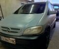 Серый Опель Зафира, объемом двигателя 2.2 л и пробегом 350 тыс. км за 2400 $, фото 1 на Automoto.ua