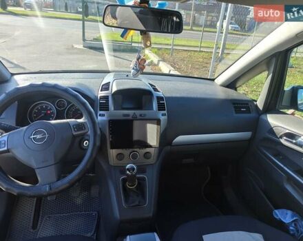 Сірий Опель Зафіра, об'ємом двигуна 1.8 л та пробігом 260 тис. км за 5300 $, фото 4 на Automoto.ua