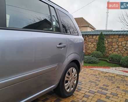 Серый Опель Зафира, объемом двигателя 1.9 л и пробегом 278 тыс. км за 4500 $, фото 60 на Automoto.ua