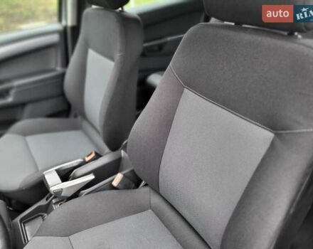 Сірий Опель Зафіра, об'ємом двигуна 1.8 л та пробігом 192 тис. км за 5700 $, фото 61 на Automoto.ua