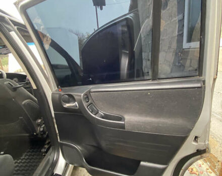 Серый Опель Зафира, объемом двигателя 2.2 л и пробегом 265 тыс. км за 5250 $, фото 24 на Automoto.ua