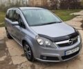 Серый Опель Зафира, объемом двигателя 1.6 л и пробегом 230 тыс. км за 5000 $, фото 1 на Automoto.ua