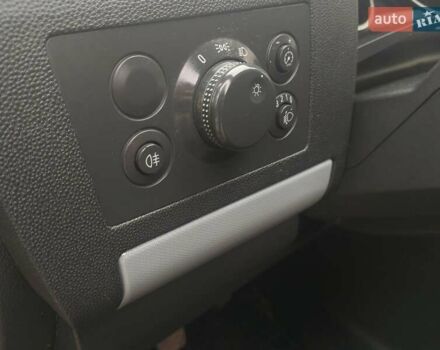 Опель Зафира 2005 в Львове на Automoto.ua Серый Опель Зафира, объемом двигателя 1.91 л и пробегом 322 тыс. км за 4750 $, фото 20 на Automoto.ua