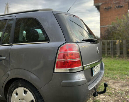 Опель Зафира 2005 в Львове на Automoto.ua Серый Опель Зафира, объемом двигателя 1.8 л и пробегом 260 тыс. км за 3999 $, фото 9 на Automoto.ua