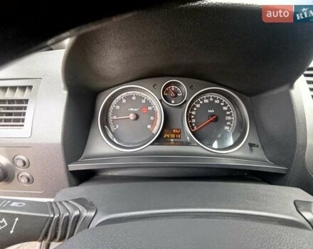 Опель Зафира 2005 в Черкассах на Automoto.ua Серый Опель Зафира, объемом двигателя 1.6 л и пробегом 147 тыс. км за 5500 $, фото 6 на Automoto.ua