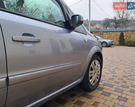 Серый Опель Зафира, объемом двигателя 1.9 л и пробегом 278 тыс. км за 4500 $, фото 67 на Automoto.ua