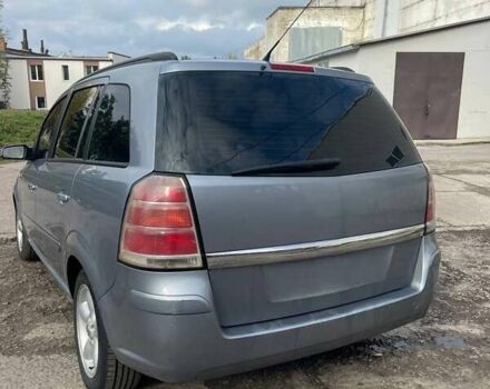 Серый Опель Зафира, объемом двигателя 1.91 л и пробегом 390 тыс. км за 4450 $, фото 1 на Automoto.ua