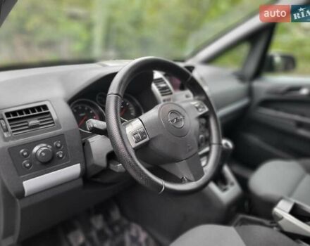 Сірий Опель Зафіра, об'ємом двигуна 1.8 л та пробігом 194 тис. км за 5300 $, фото 51 на Automoto.ua