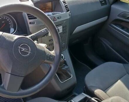 Серый Опель Зафира, объемом двигателя 1.6 л и пробегом 265 тыс. км за 5450 $, фото 7 на Automoto.ua