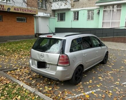 Серый Опель Зафира, объемом двигателя 1.9 л и пробегом 340 тыс. км за 3200 $, фото 6 на Automoto.ua