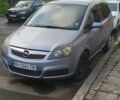 Серый Опель Зафира, объемом двигателя 2.2 л и пробегом 205 тыс. км за 2650 $, фото 1 на Automoto.ua