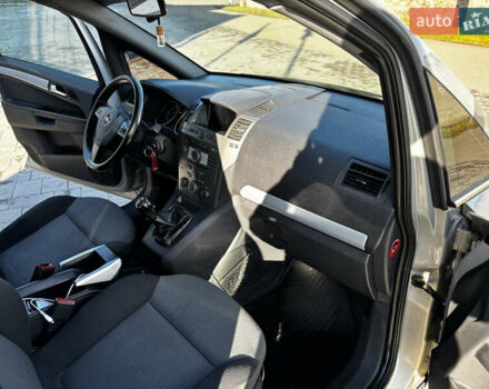 Сірий Опель Зафіра, об'ємом двигуна 1.91 л та пробігом 334 тис. км за 4400 $, фото 26 на Automoto.ua