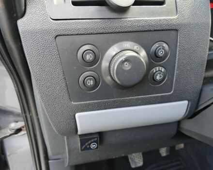 Серый Опель Зафира, объемом двигателя 1.8 л и пробегом 209 тыс. км за 5150 $, фото 11 на Automoto.ua