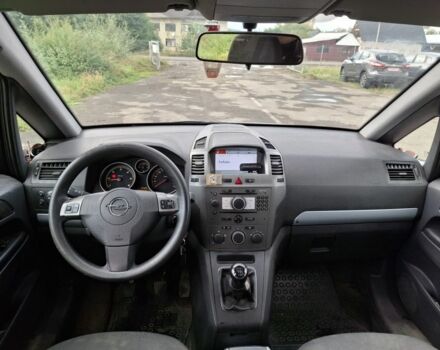 Серый Опель Зафира, объемом двигателя 1.9 л и пробегом 283 тыс. км за 5381 $, фото 13 на Automoto.ua