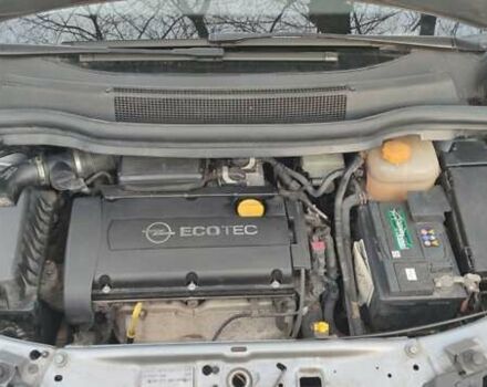 Серый Опель Зафира, объемом двигателя 1.6 л и пробегом 291 тыс. км за 4300 $, фото 28 на Automoto.ua