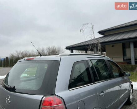 Серый Опель Зафира, объемом двигателя 1.9 л и пробегом 275 тыс. км за 4900 $, фото 16 на Automoto.ua