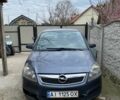 Серый Опель Зафира, объемом двигателя 1.91 л и пробегом 517 тыс. км за 3700 $, фото 1 на Automoto.ua