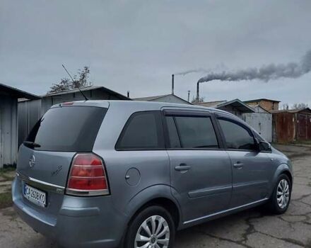 Серый Опель Зафира, объемом двигателя 1.91 л и пробегом 280 тыс. км за 4700 $, фото 4 на Automoto.ua