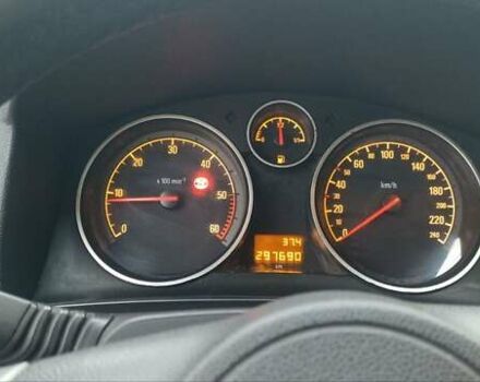 Серый Опель Зафира, объемом двигателя 1.9 л и пробегом 297 тыс. км за 5100 $, фото 1 на Automoto.ua