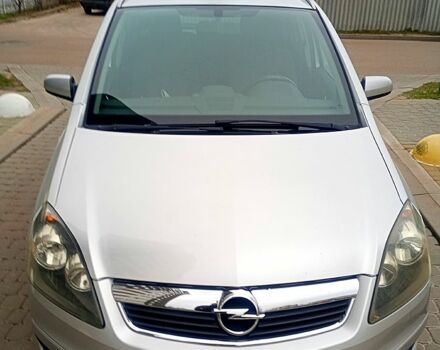 Сірий Опель Зафіра, об'ємом двигуна 1.6 л та пробігом 195 тис. км за 5650 $, фото 1 на Automoto.ua