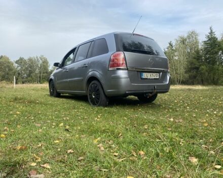 Серый Опель Зафира, объемом двигателя 1.9 л и пробегом 293 тыс. км за 2199 $, фото 9 на Automoto.ua