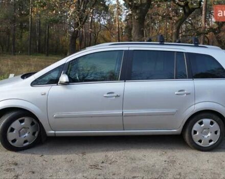 Серый Опель Зафира, объемом двигателя 1.8 л и пробегом 214 тыс. км за 5200 $, фото 5 на Automoto.ua