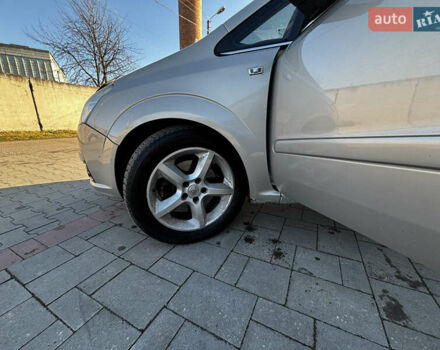 Сірий Опель Зафіра, об'ємом двигуна 1.91 л та пробігом 334 тис. км за 4400 $, фото 9 на Automoto.ua