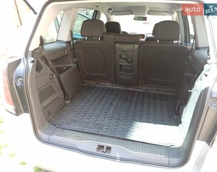 Серый Опель Зафира, объемом двигателя 1.9 л и пробегом 284 тыс. км за 4900 $, фото 14 на Automoto.ua