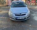 Серый Опель Зафира, объемом двигателя 1.9 л и пробегом 300 тыс. км за 3200 $, фото 1 на Automoto.ua