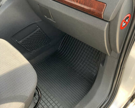 Серый Опель Зафира, объемом двигателя 1.9 л и пробегом 404 тыс. км за 6500 $, фото 23 на Automoto.ua