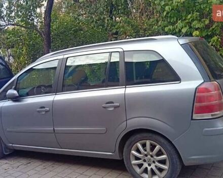 Серый Опель Зафира, объемом двигателя 1.9 л и пробегом 270 тыс. км за 4500 $, фото 6 на Automoto.ua
