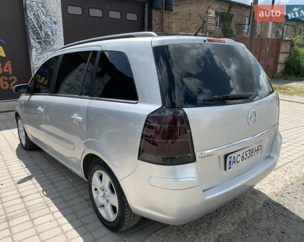 Серый Опель Зафира, объемом двигателя 1.9 л и пробегом 404 тыс. км за 6500 $, фото 8 на Automoto.ua