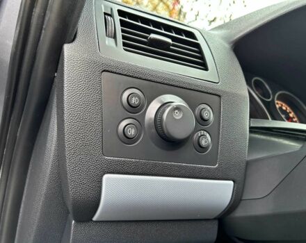 Сірий Опель Зафіра, об'ємом двигуна 1.8 л та пробігом 177 тис. км за 5799 $, фото 16 на Automoto.ua