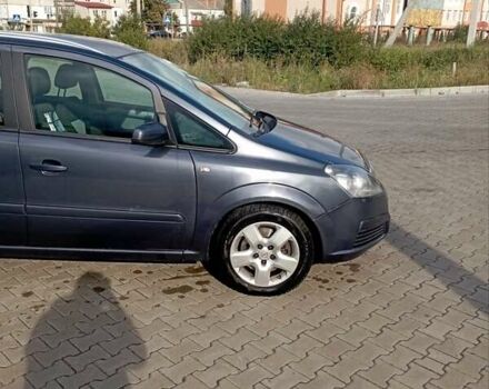 Сірий Опель Зафіра, об'ємом двигуна 2.2 л та пробігом 234 тис. км за 4800 $, фото 6 на Automoto.ua