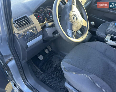 Опель Зафира 2006 в Львове на Automoto.ua Серый Опель Зафира, объемом двигателя 1.8 л и пробегом 385 тыс. км за 3650 $, фото 8 на Automoto.ua