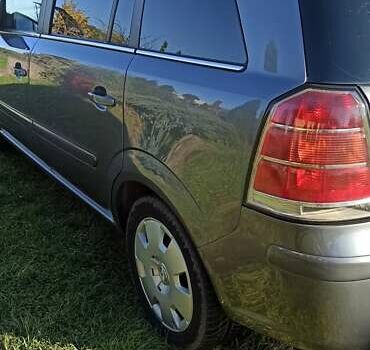 Опель Зафира 2006 в Яворове на Automoto.ua Серый Опель Зафира, объемом двигателя 1.91 л и пробегом 285 тыс. км за 5500 $, фото 3 на Automoto.ua