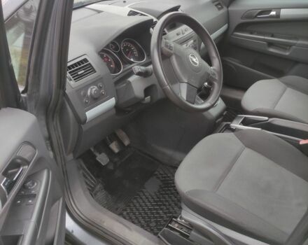 Серый Опель Зафира, объемом двигателя 1.9 л и пробегом 333 тыс. км за 2699 $, фото 10 на Automoto.ua