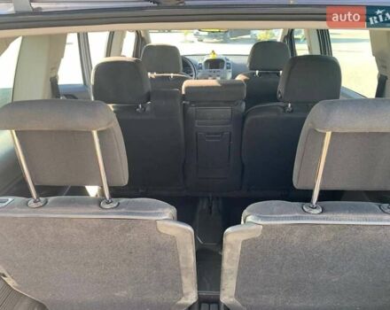 Серый Опель Зафира, объемом двигателя 1.9 л и пробегом 260 тыс. км за 5900 $, фото 27 на Automoto.ua