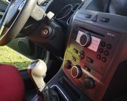 Серый Опель Зафира, объемом двигателя 1.6 л и пробегом 186 тыс. км за 5350 $, фото 11 на Automoto.ua