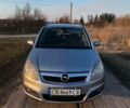 Серый Опель Зафира, объемом двигателя 1.8 л и пробегом 268 тыс. км за 5000 $, фото 1 на Automoto.ua