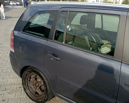 Сірий Опель Зафіра, об'ємом двигуна 2.2 л та пробігом 234 тис. км за 4800 $, фото 5 на Automoto.ua