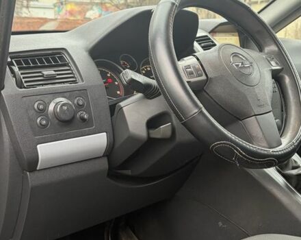 Серый Опель Зафира, объемом двигателя 2 л и пробегом 300 тыс. км за 2950 $, фото 12 на Automoto.ua