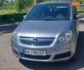 Серый Опель Зафира, объемом двигателя 1.6 л и пробегом 229 тыс. км за 4550 $, фото 1 на Automoto.ua