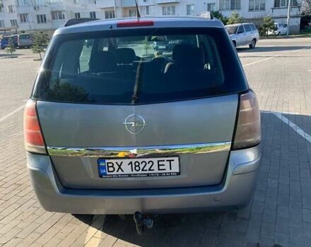 Серый Опель Зафира, объемом двигателя 1.9 л и пробегом 260 тыс. км за 5900 $, фото 7 на Automoto.ua